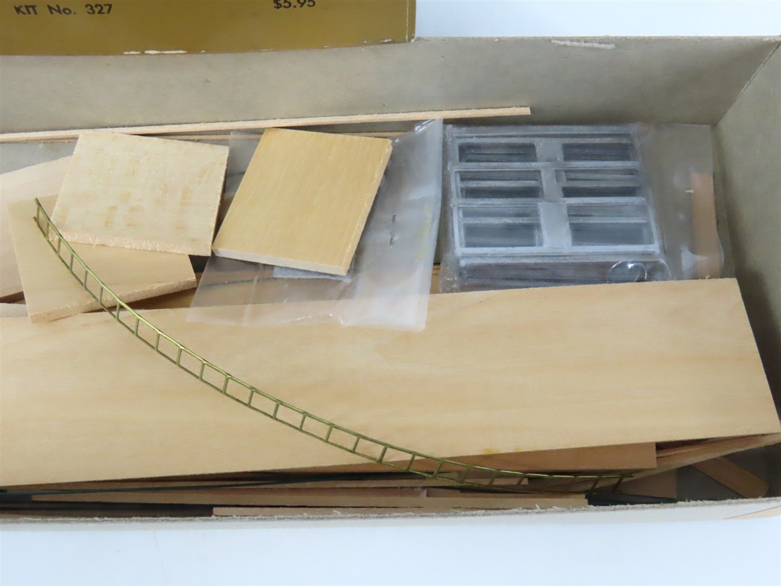 HO Quality Craft Models Kit 327 HTCX Idaho Forest Industries All Door Box Car