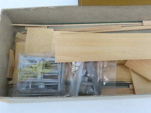 HO Quality Craft Models Kit 327 HTCX Idaho Forest Industries All Door Box Car