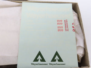 HO Scale Quality Craft Models Kit 326 LUNX Weyerhaeuser All Door Box Car