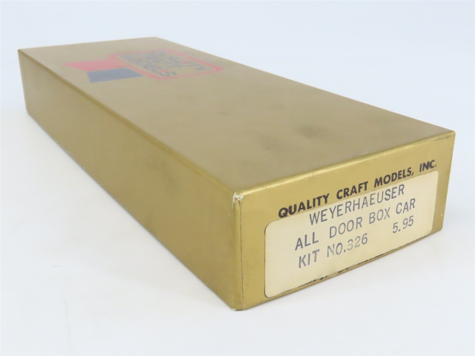 HO Scale Quality Craft Models Kit 326 LUNX Weyerhaeuser All Door Box Car