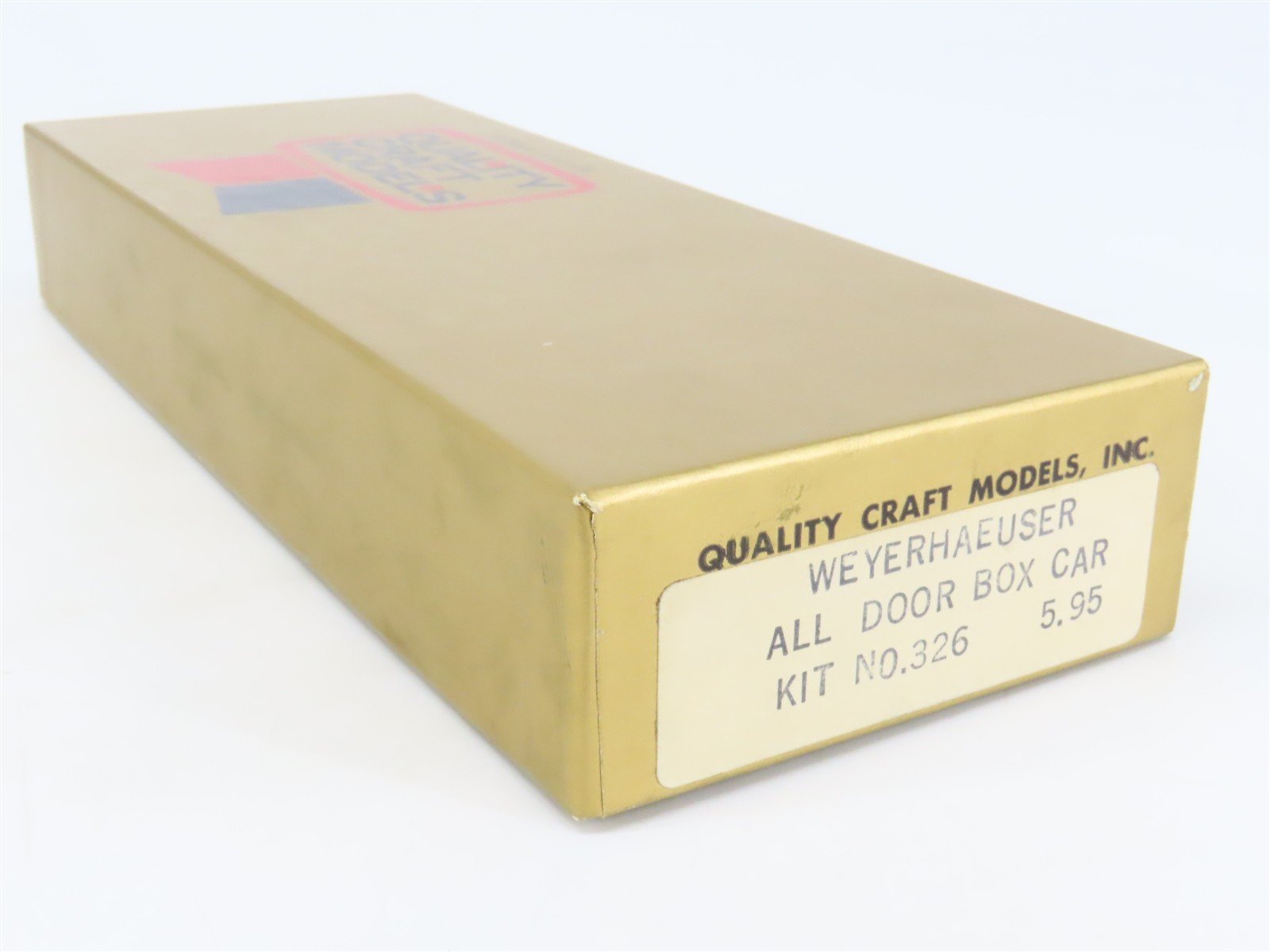 HO Scale Quality Craft Models Kit 326 LUNX Weyerhaeuser All Door Box Car