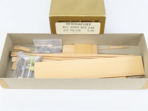 HO Scale Quality Craft Models Kit 326 LUNX Weyerhaeuser All Door Box Car