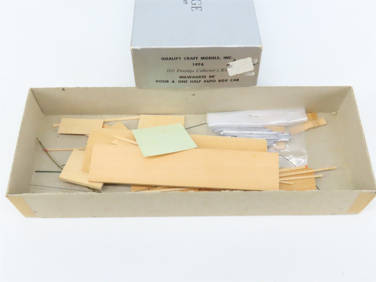 HO Scale Quality Craft Models Kit 1974 Prestige MILW Milwaukee Road 40' Box Car