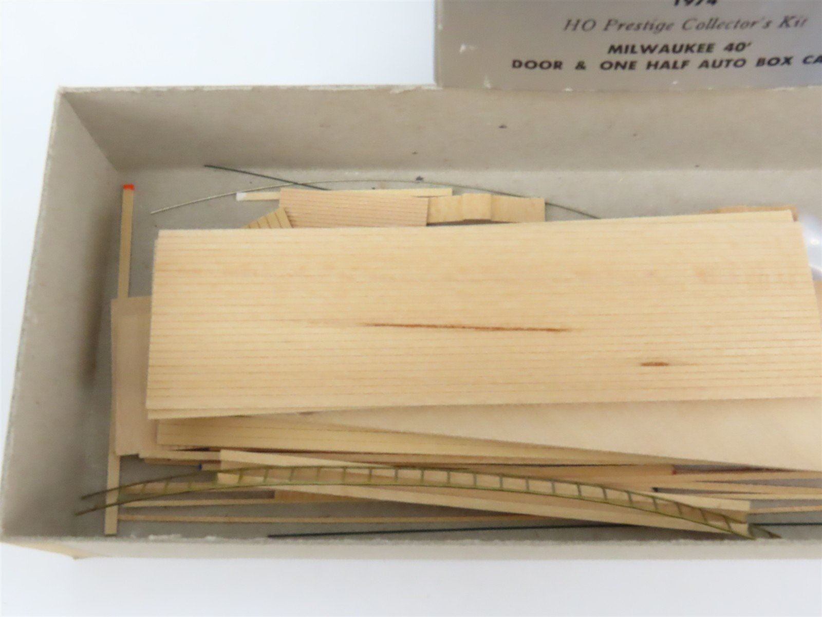 HO Scale Quality Craft Models Kit 1974 Prestige MILW Milwaukee Road 40' Box Car