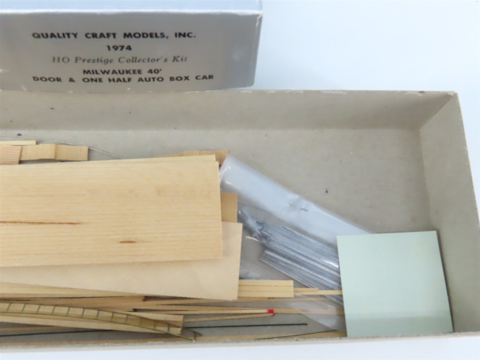 HO Scale Quality Craft Models Kit 1974 Prestige MILW Milwaukee Road 40' Box Car