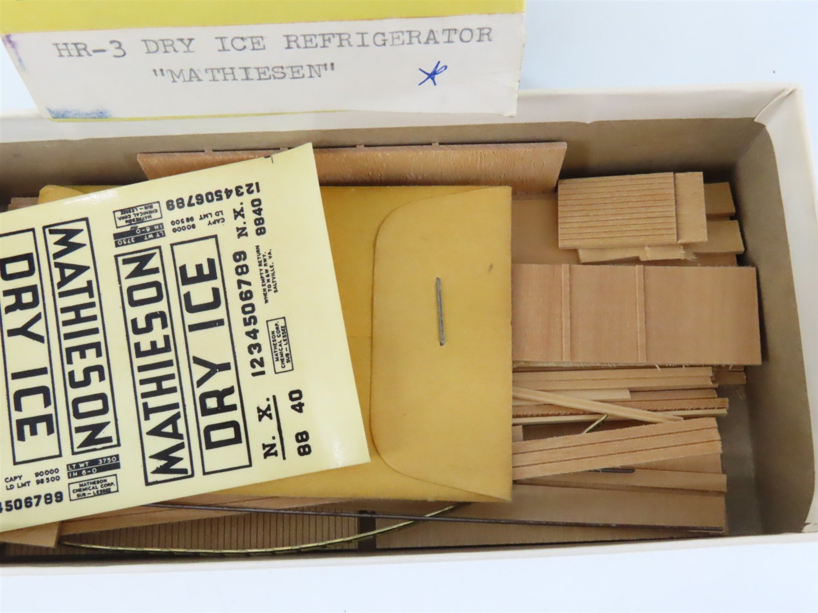 HO Northeastern Scale Models Kit HR-3 NX Mathieson Dry Ice Reefer
