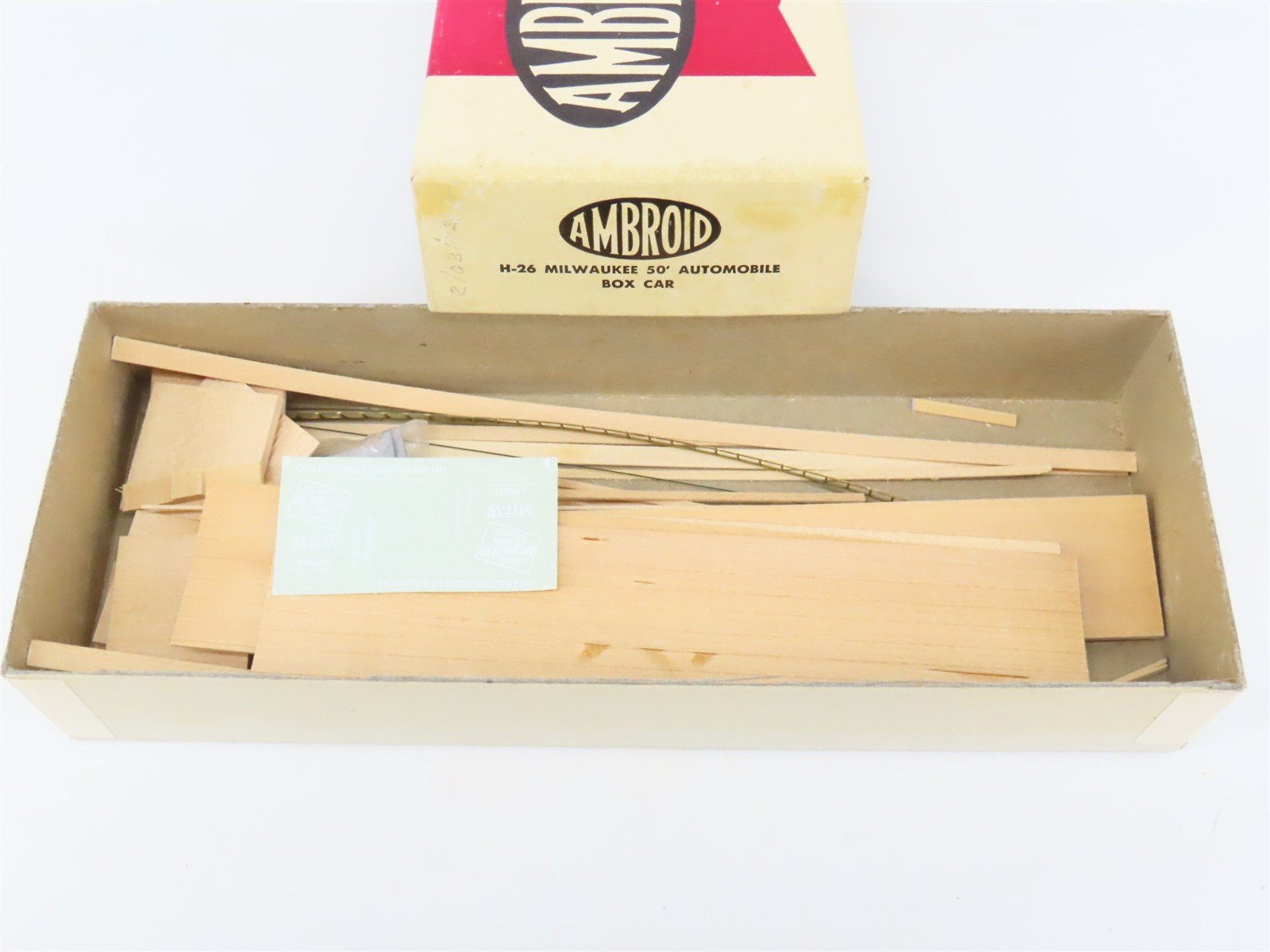 HO Scale Ambroid Kit H-26 MILW Milwaukee Road 50' Automobile Box Car #13631