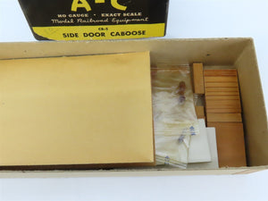 HO Scale A-C Kit CB-5 Unlettered Side Door Caboose