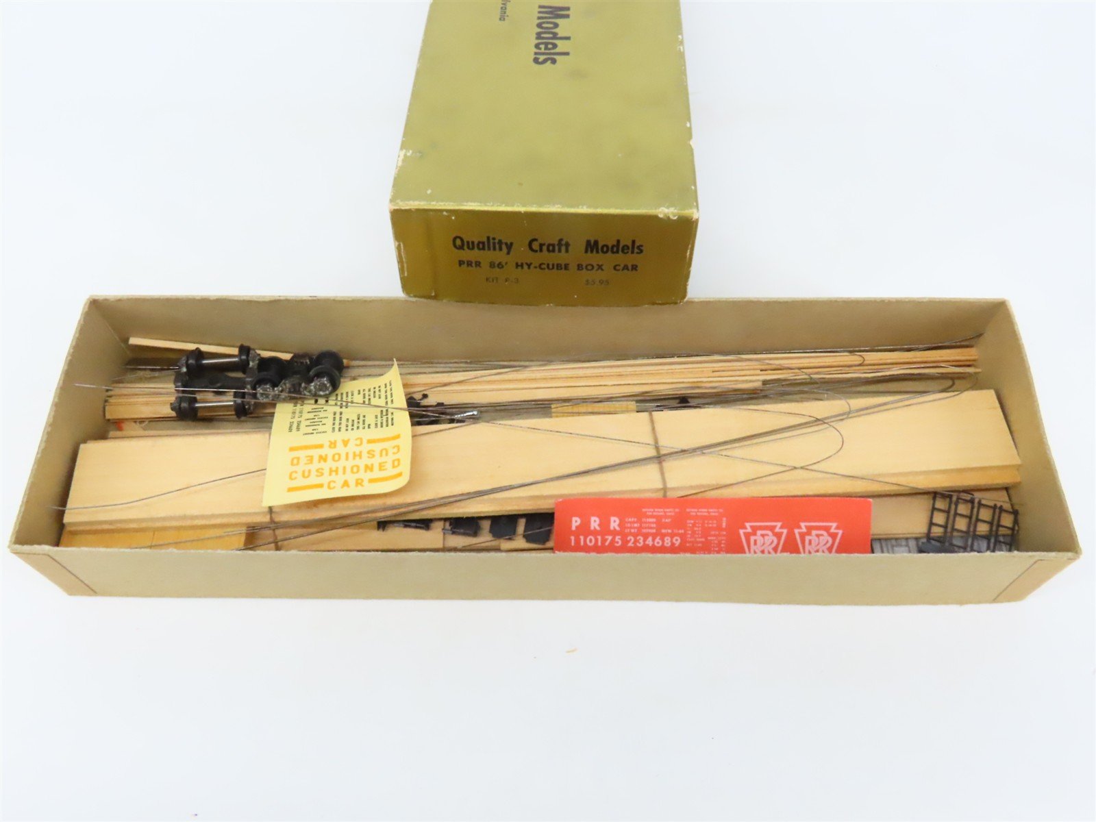 HO Scale Quality Craft Models Kit P-3 PRR Pennsylvania 86' Hy-Cube Box Car
