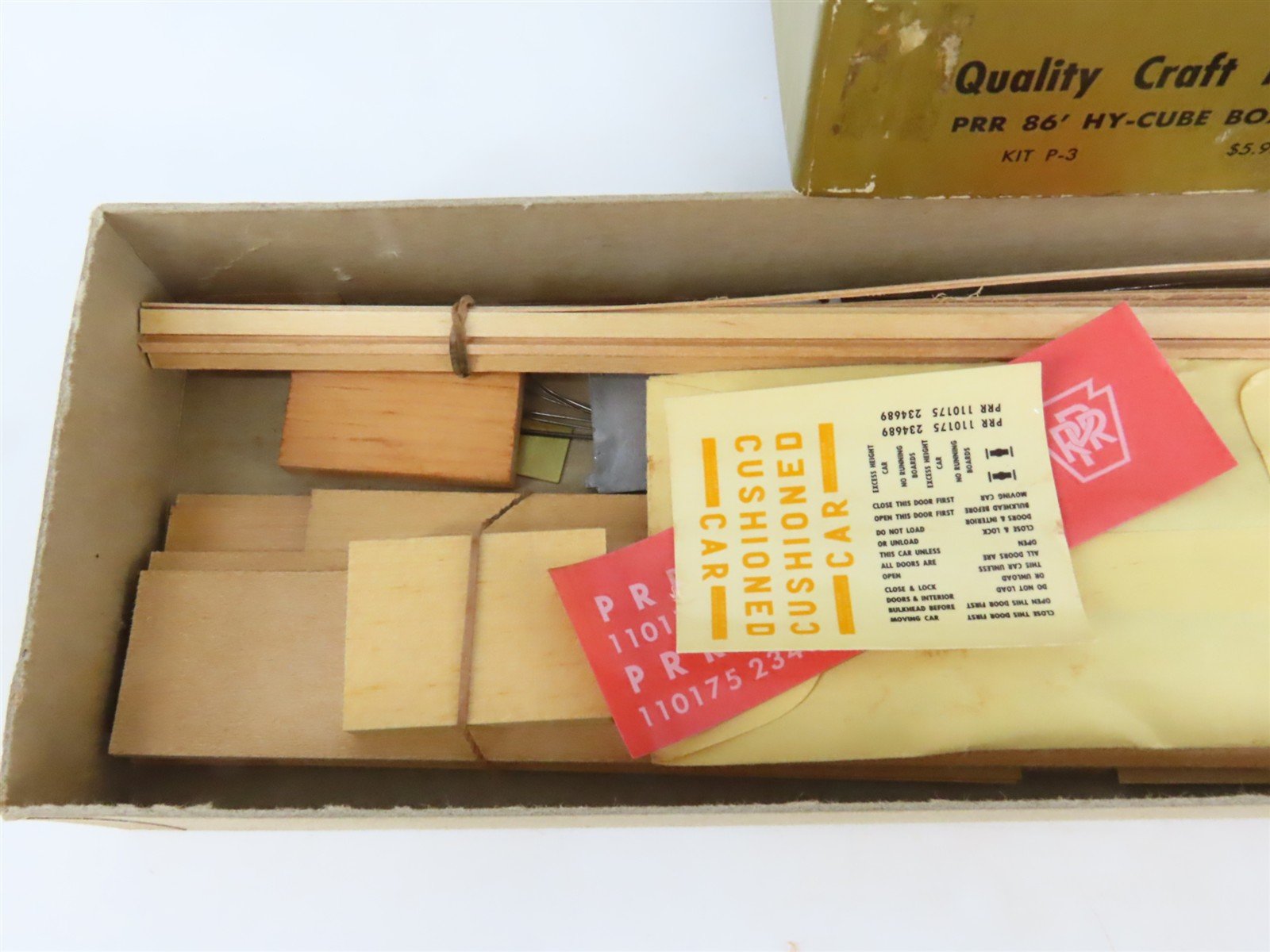 HO Scale Quality Craft Models Kit P-3 PRR Pennsylvania 86' Hy-Cube Box Car