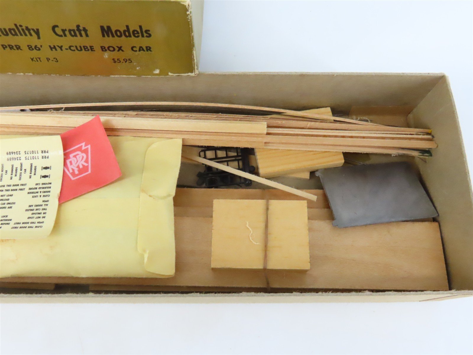 HO Scale Quality Craft Models Kit P-3 PRR Pennsylvania 86' Hy-Cube Box Car