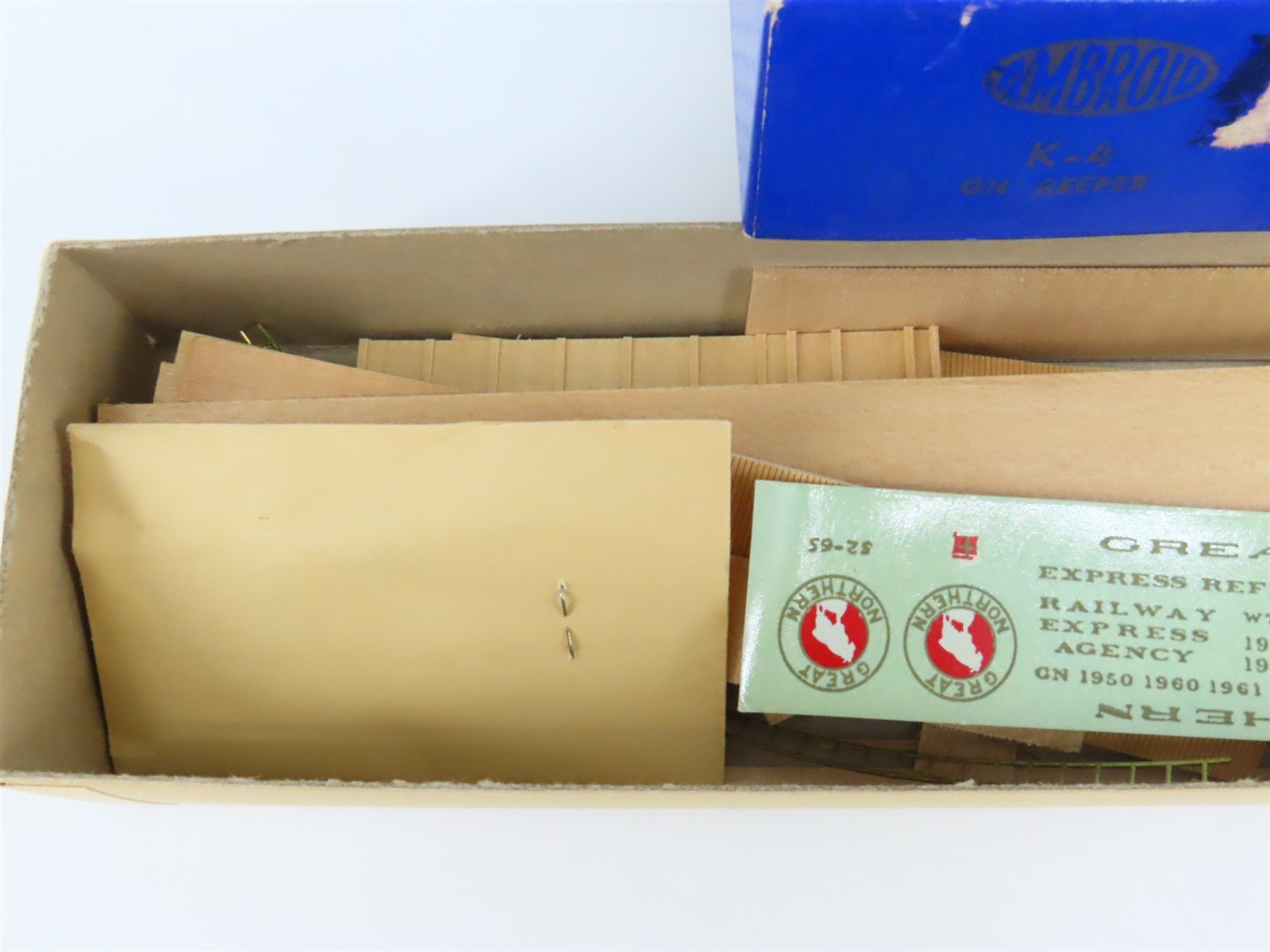 HO Scale Ambroid Kit K-4 GN Great Northern Railway Reefer