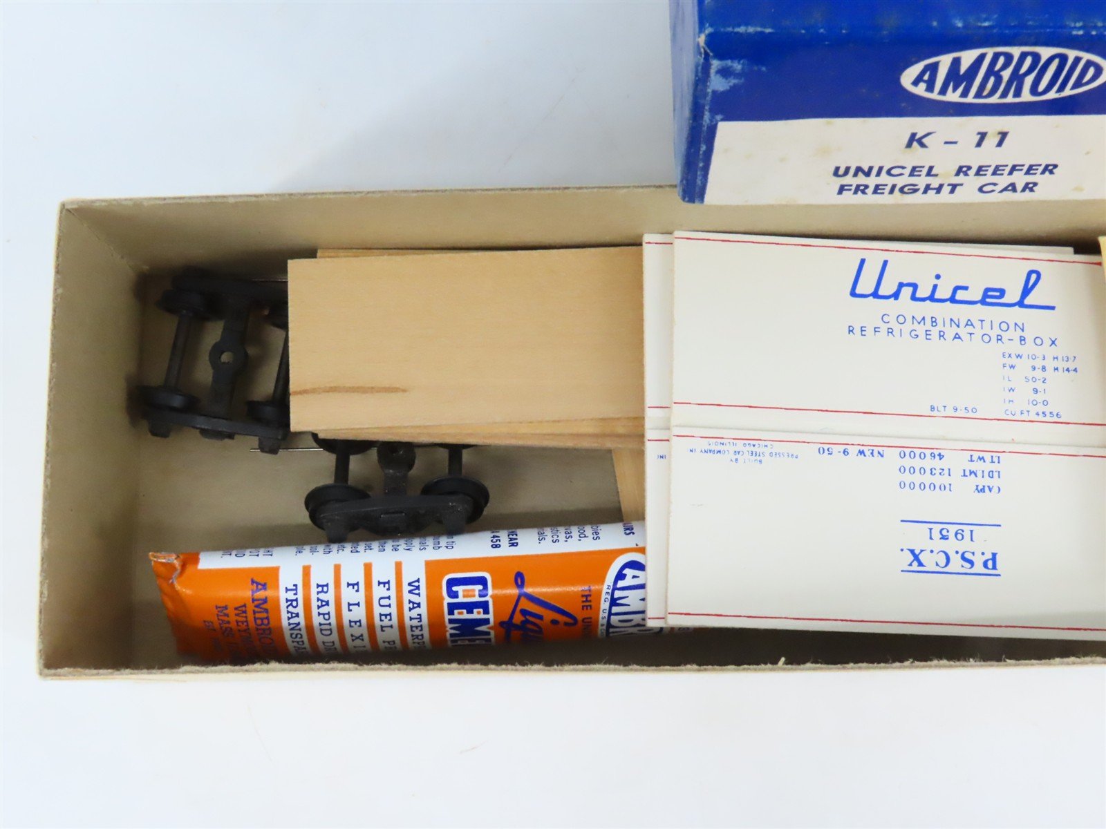 HO Scale Ambroid Kit K-11 Wood PSCX Unicel Reefer #1951