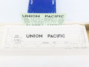 HO Scale Ambroid Kit K-11 UP Union Pacific Railroad 4-Bay Center Flow Hopper