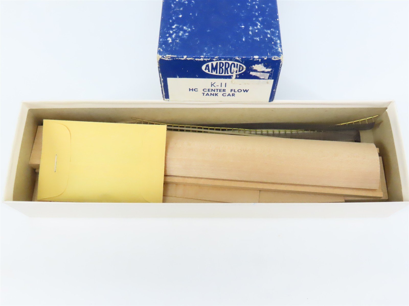 HO Scale Ambroid Kit K-11 BKTY Katy Center Flow 4-Bay Hopper #1017