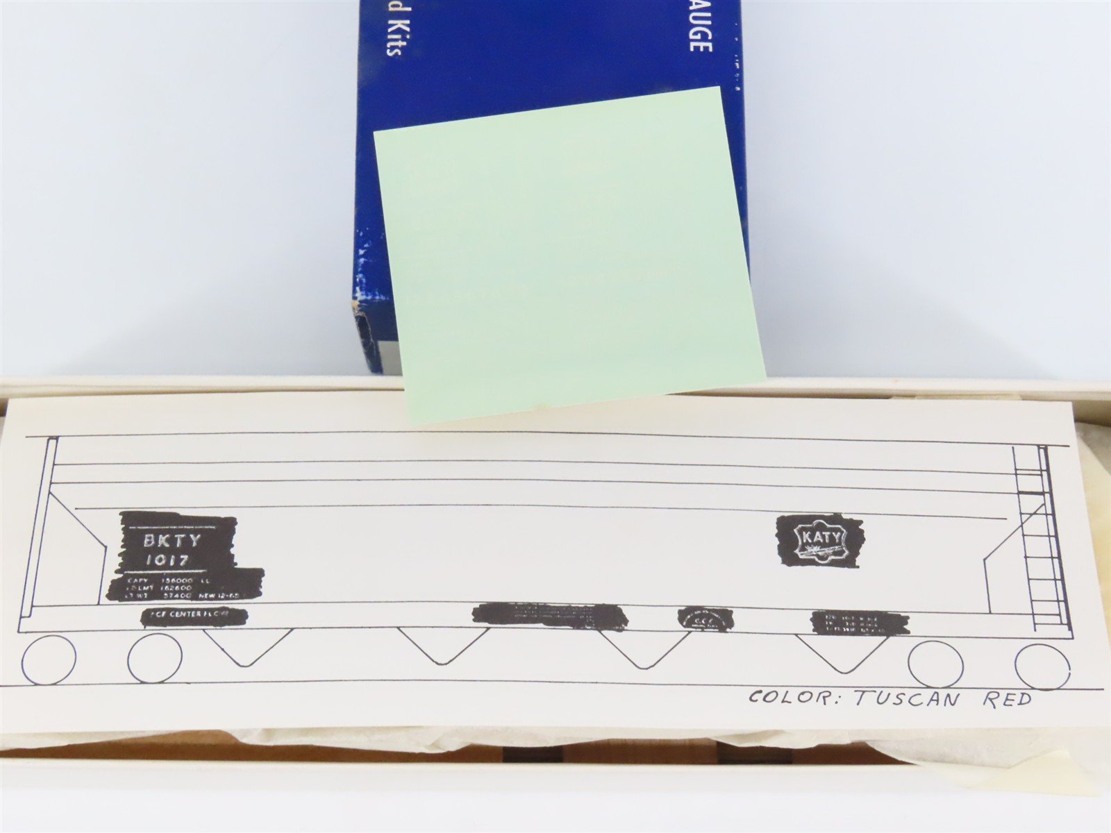 HO Scale Ambroid Kit K-11 BKTY Katy Center Flow 4-Bay Covered Hopper #1017