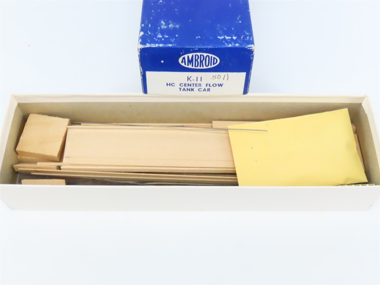 HO Scale Ambroid Kit K-11 GN Great Northern Center Flow 4-Bay Hopper #171210