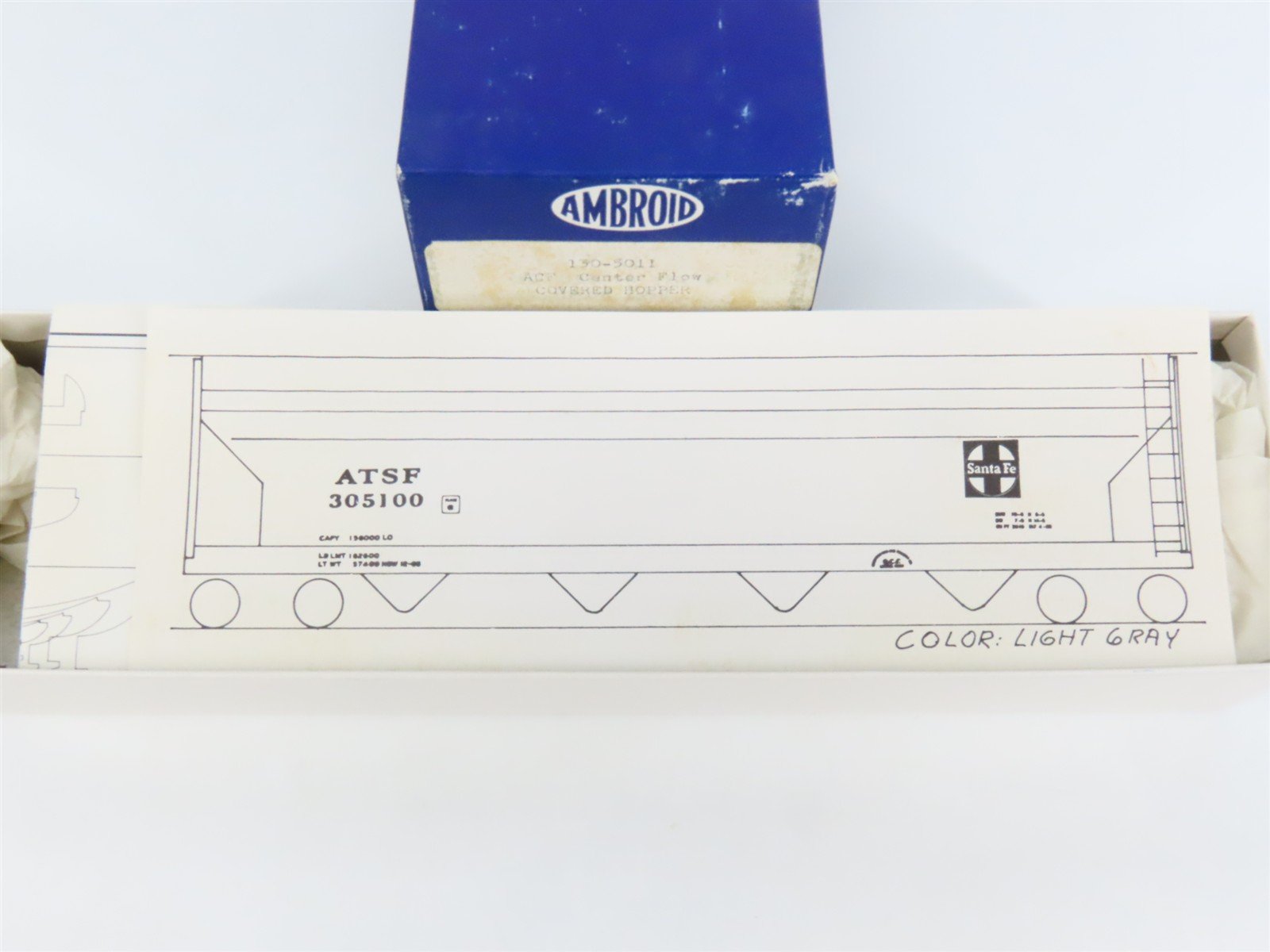 HO Scale Ambroid Kit 130-5011 ATSF Santa Fe Center Flow Covered Hopper #305100