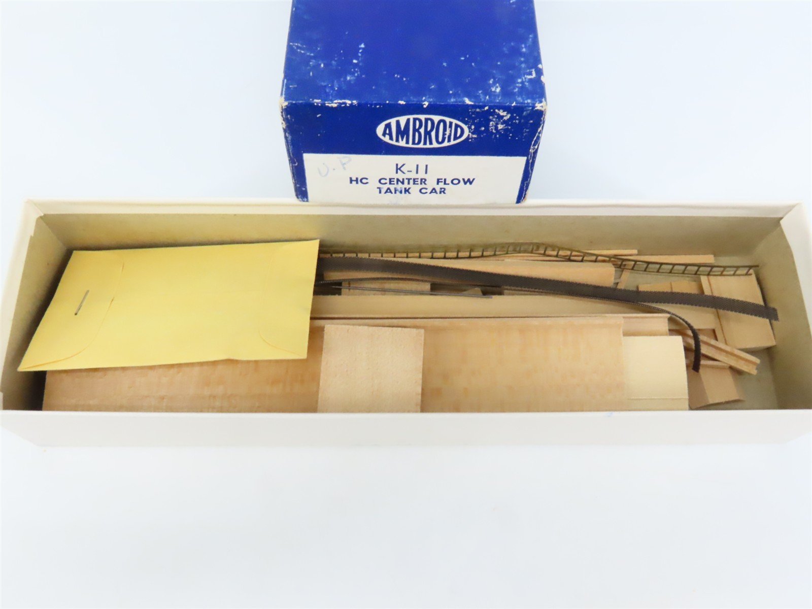HO Scale Ambroid Kit K-11 UP Union Pacific Center Flow 4-Bay Hopper #21200