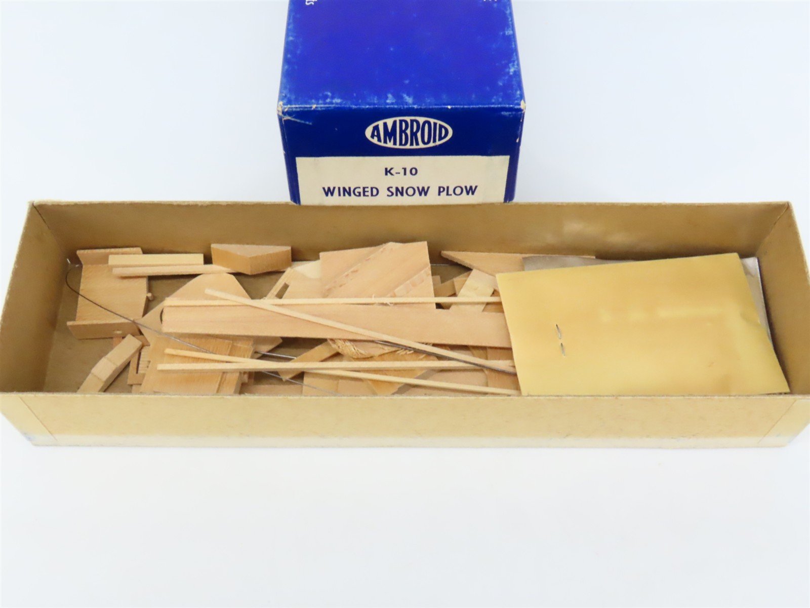 HO Scale Ambroid Kit K-10 Wood Winged Snow Plow