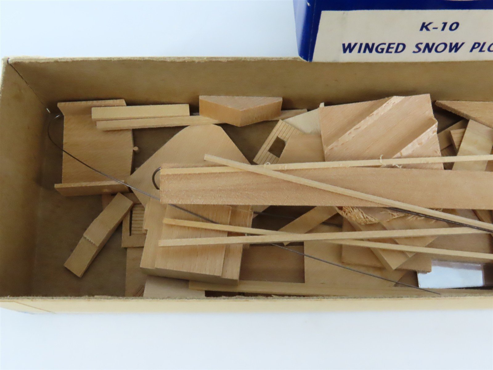 HO Scale Ambroid Kit K-10 Wood Winged Snow Plow