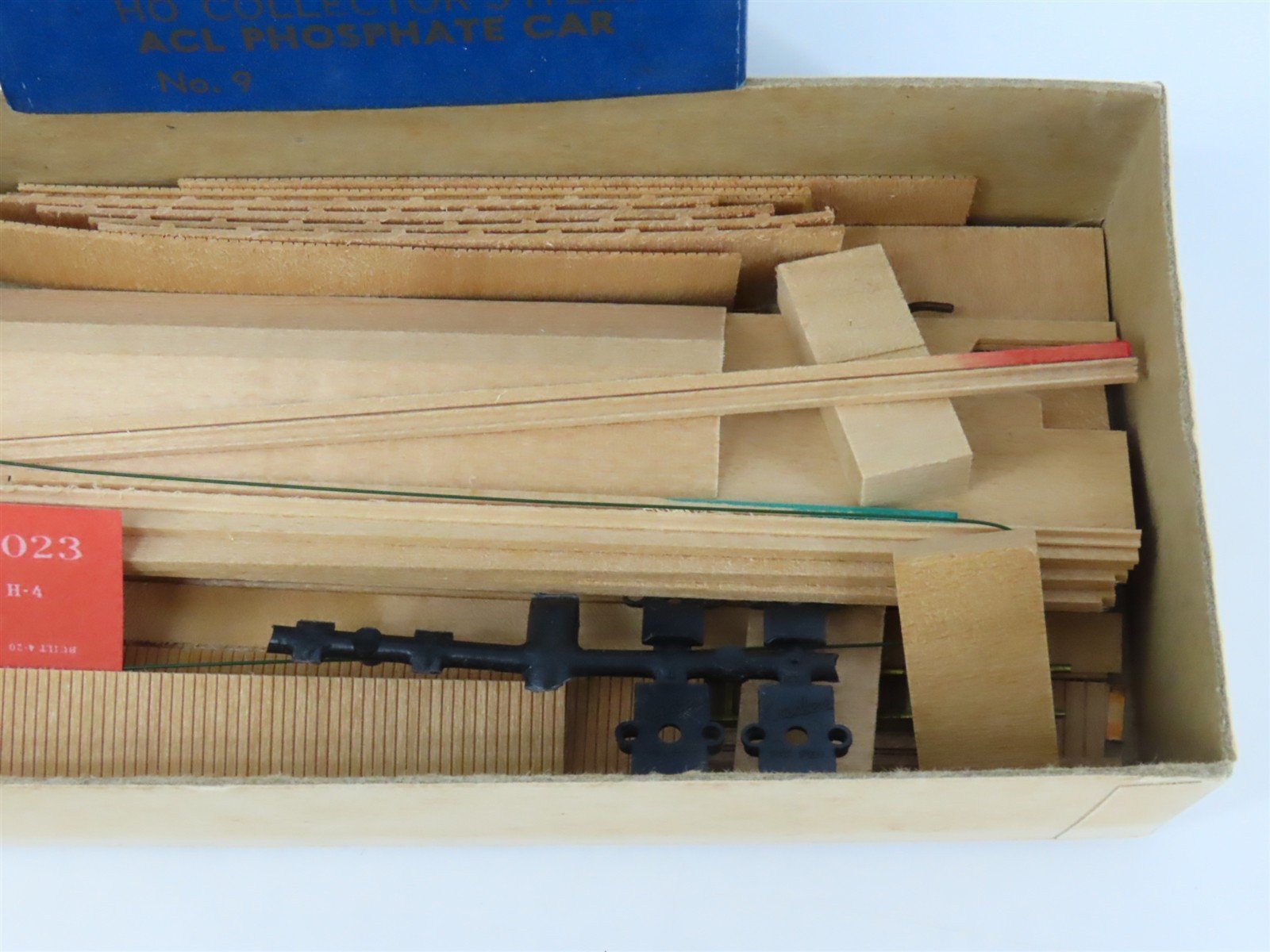 HO Scale Ambroid Kit No. 9 ACL Atlantic Coast Line Phosphate Hopper #8174