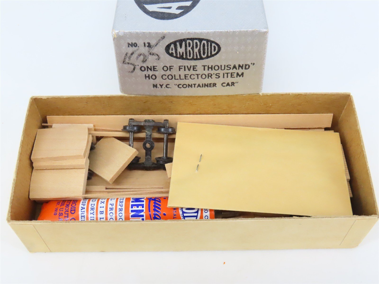 HO Scale Ambroid Kit No. 12 NYC New York Central Container Car #477498