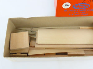 HO Scale Ambroid Kit SHPX ACF Industries 4-Bay Center Flow Hopper #60003