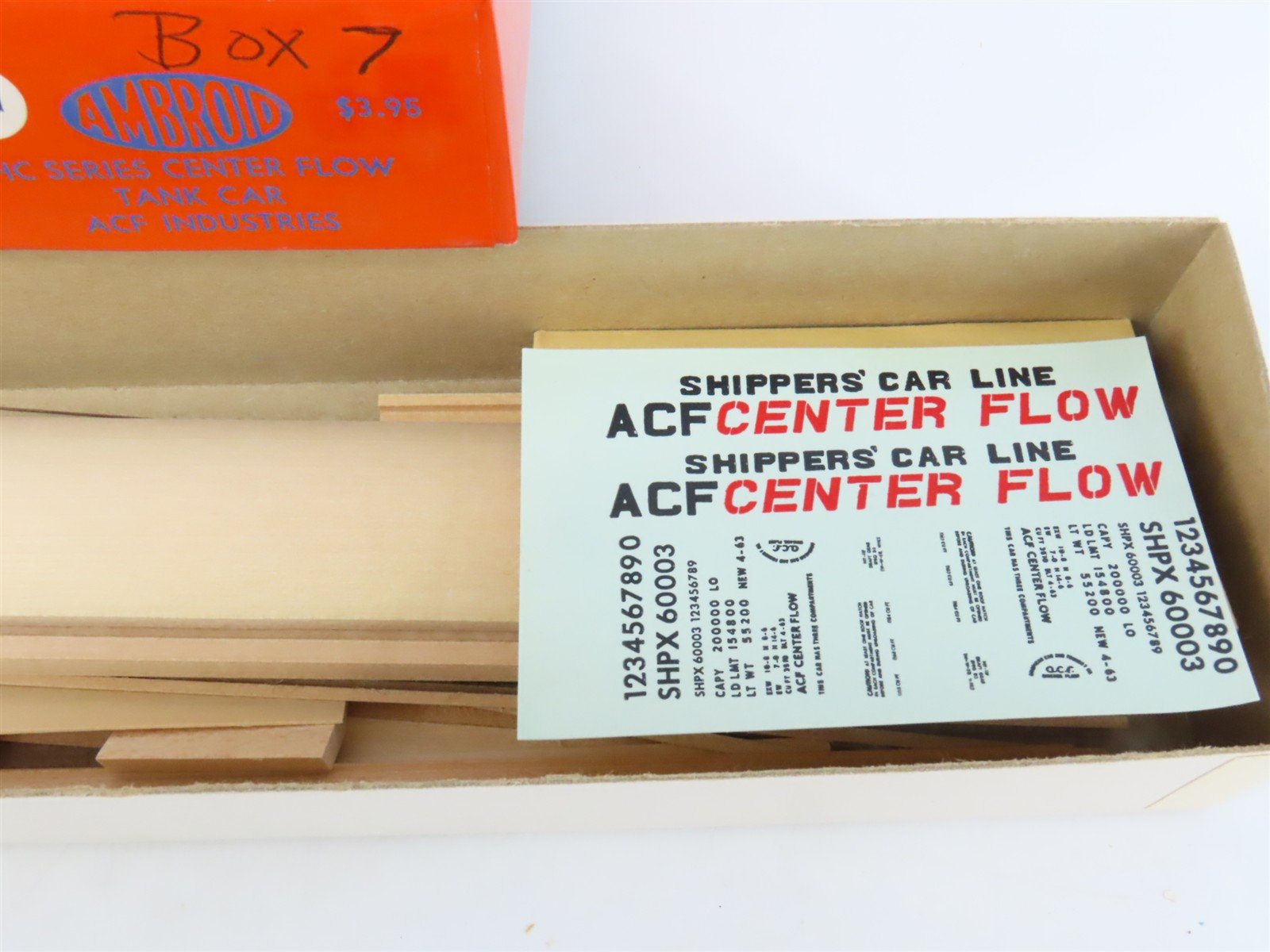 HO Scale Ambroid Kit SHPX ACF Industries 4-Bay Center Flow Hopper #60003