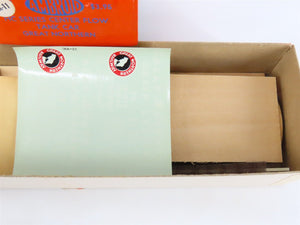 HO Scale Ambroid Kit GN Great Northern Railway 4-Bay Covered Hopper #171210