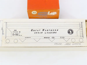 HO Scale Ambroid Kit GN Great Northern Railway 4-Bay Covered Hopper #171210