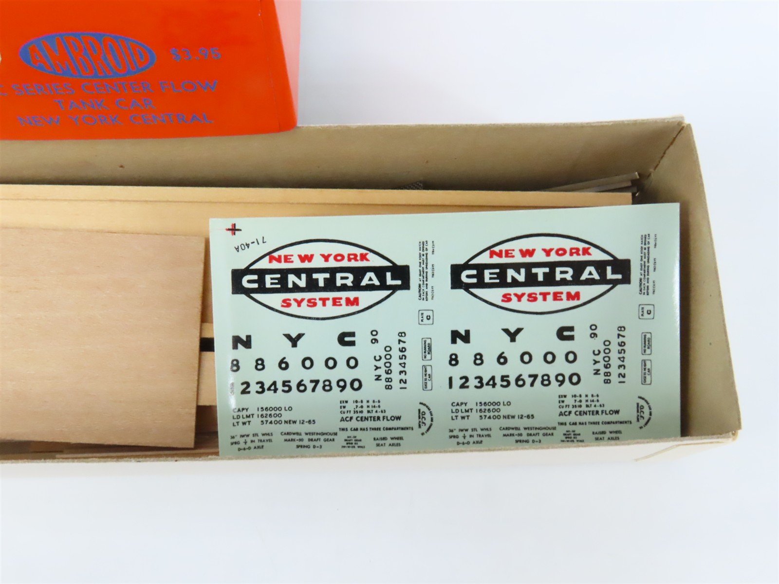 HO Scale Ambroid Kit NYC New York Central Center Flow 4-Bay Hopper #886000