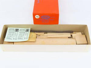 HO Scale Ambroid Kit ATSF Santa Fe Railroad 4-Bay Center Flow Hopper #305100
