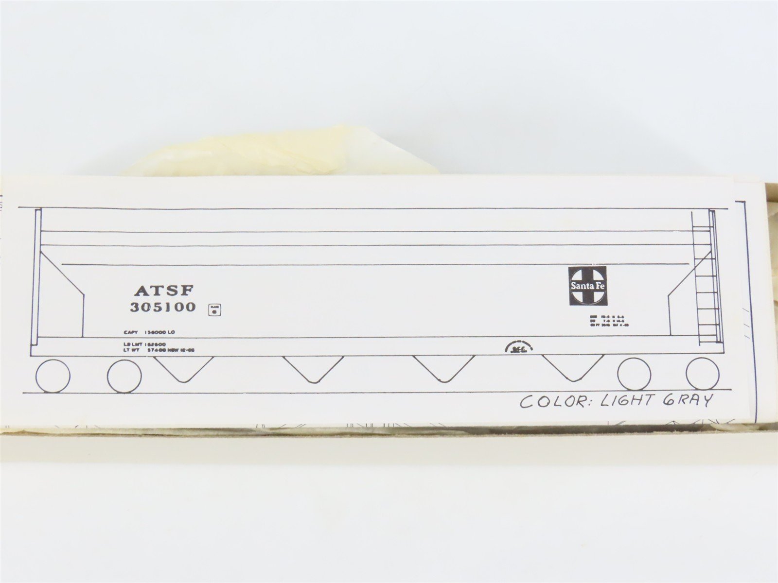 HO Scale Ambroid Kit ATSF Santa Fe Railroad 4-Bay Center Flow Hopper #305100