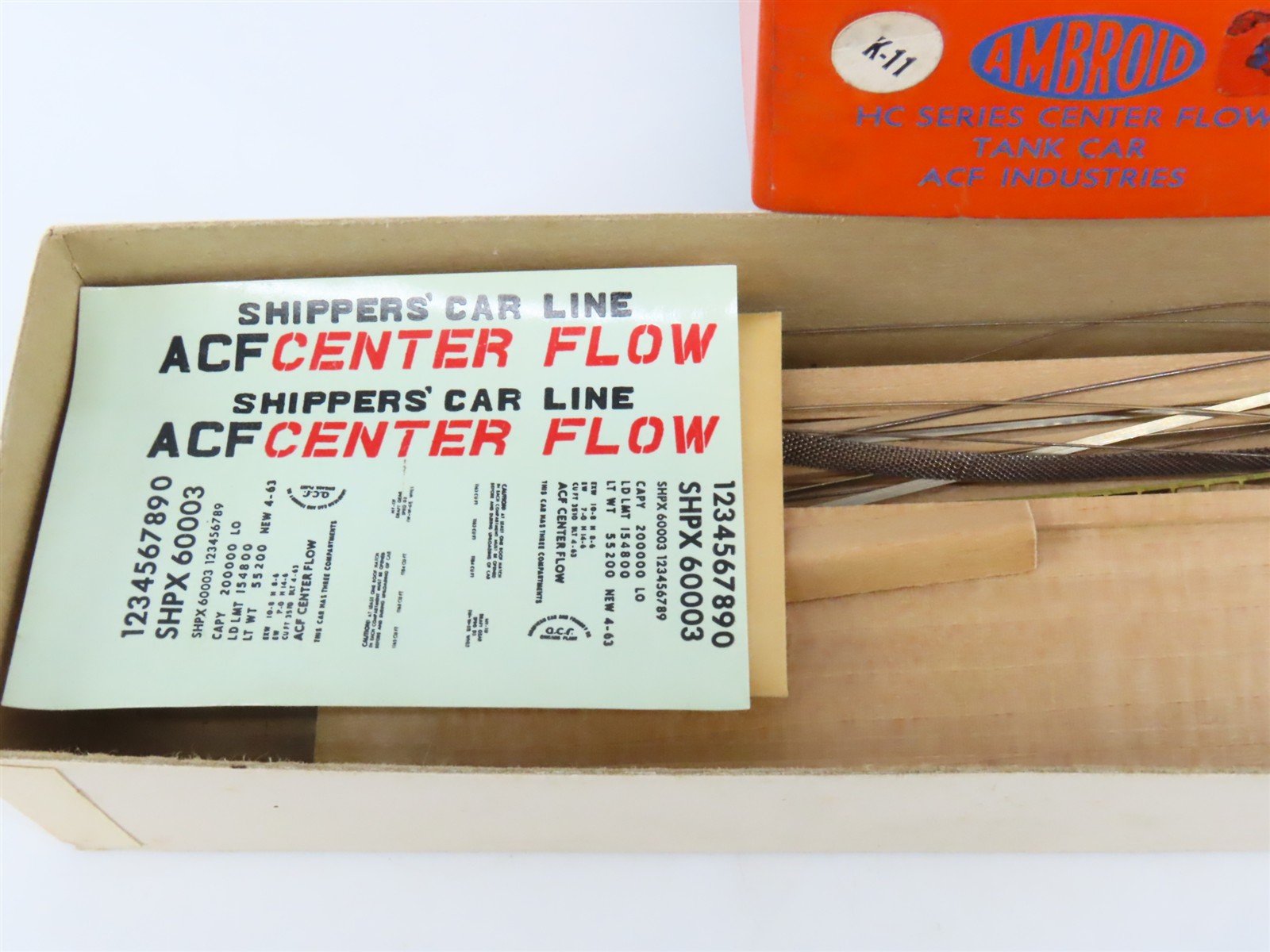 HO Scale Ambroid Kit SHPX ACF Industries 4-Bay Center Flow Hopper #60003