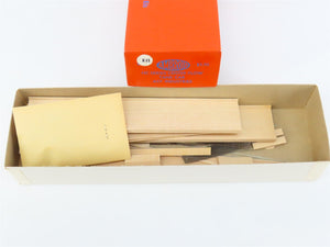 HO Scale Ambroid Kit SHPX ACF Industries 4-Bay Center Flow Hopper #60003