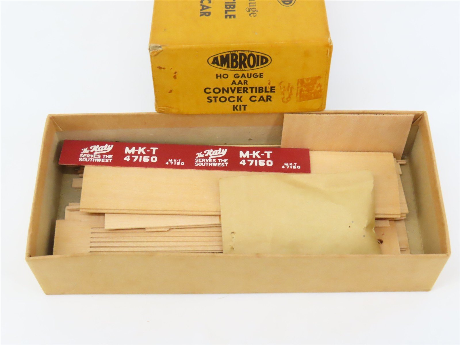 HO Scale Ambroid Kit MKT The Katy Convertible Stock Car #47150