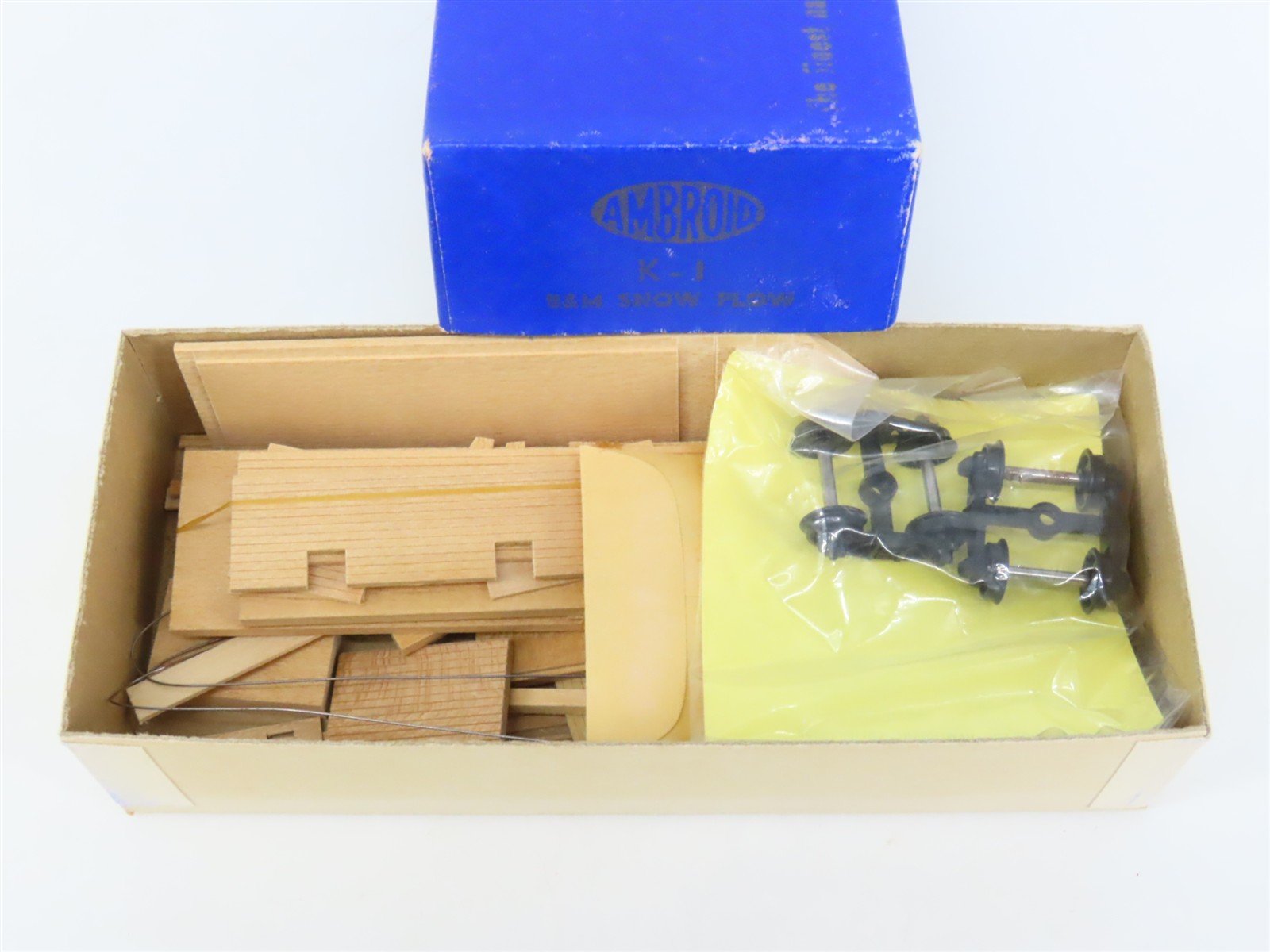 HO Scale Ambroid Kit K-1 B&M Boston & Maine Snow Plow