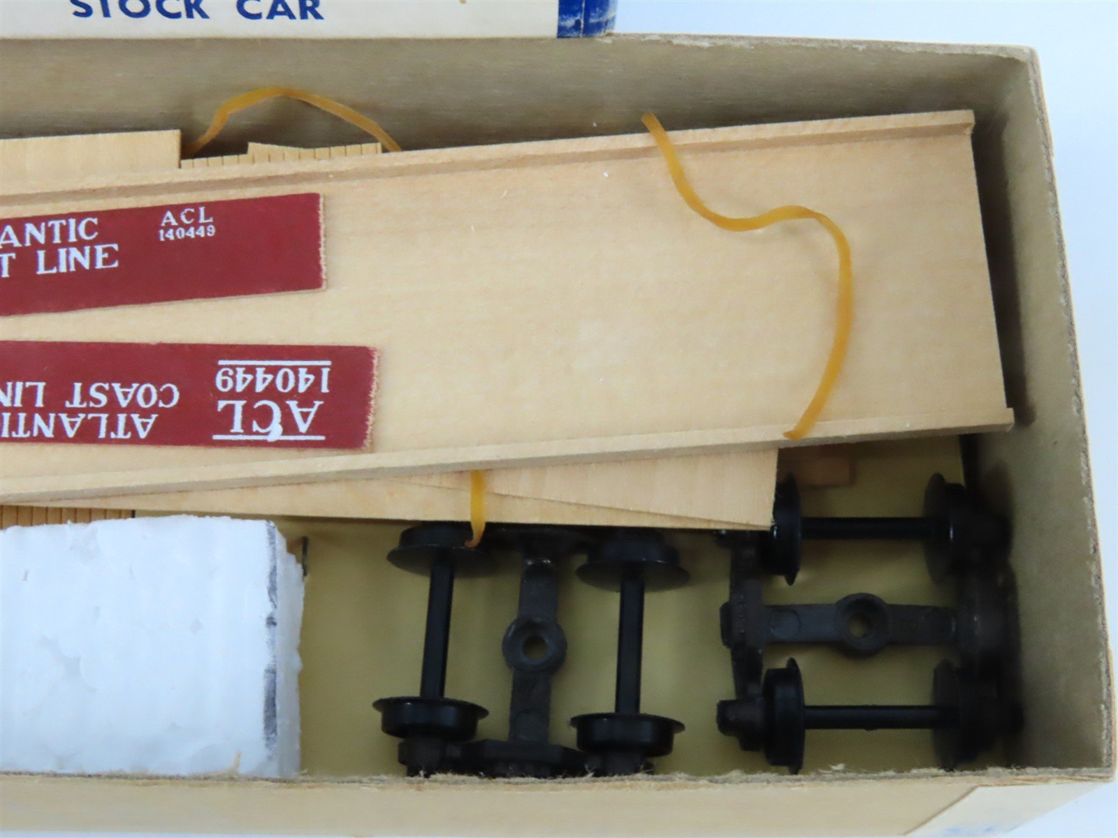 HO Scale Ambroid Kit K-2 ACL Atlantic Coast Line Stock Car #140449
