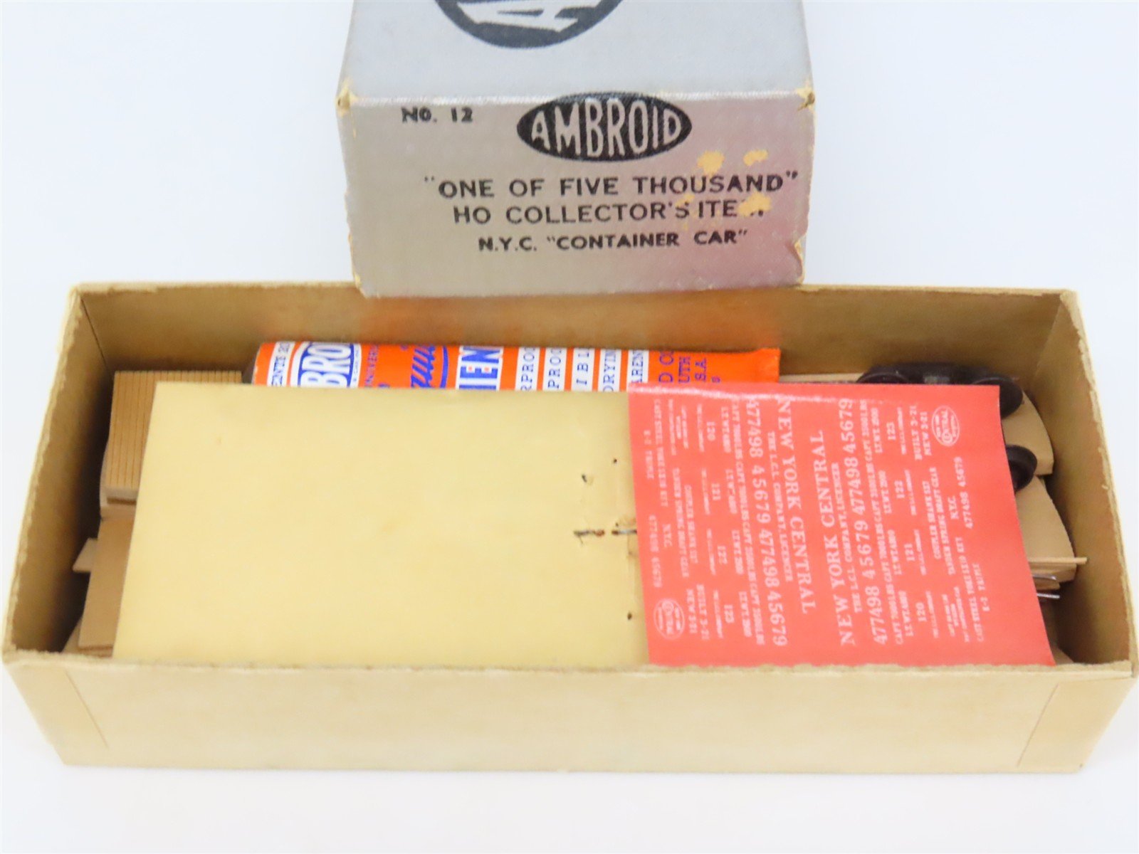 HO Scale Ambroid Kit No 12 NYC New York Central Container Car #477498