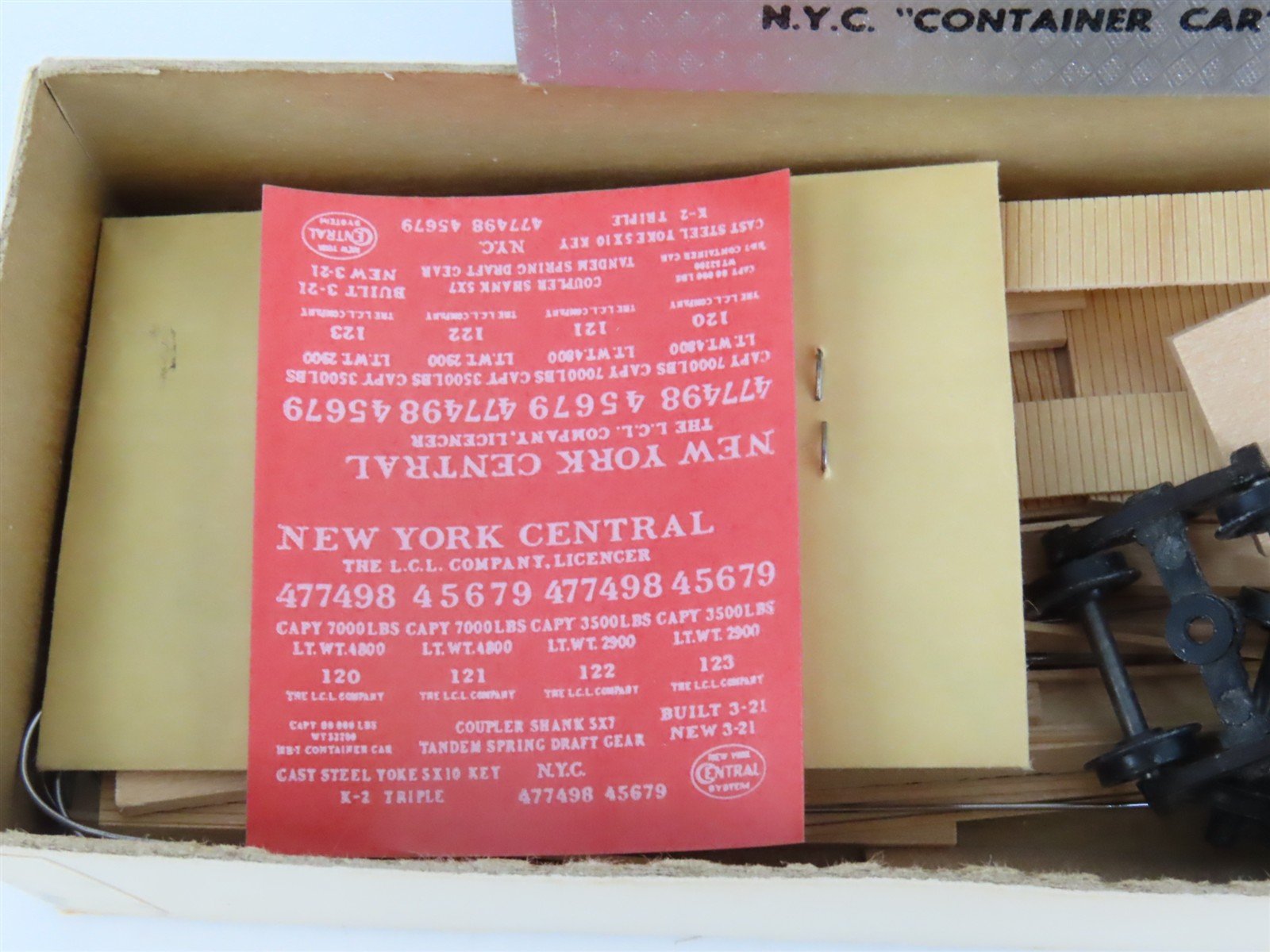 HO Scale Ambroid Kit No 12 NYC New York Central Container Car #477498