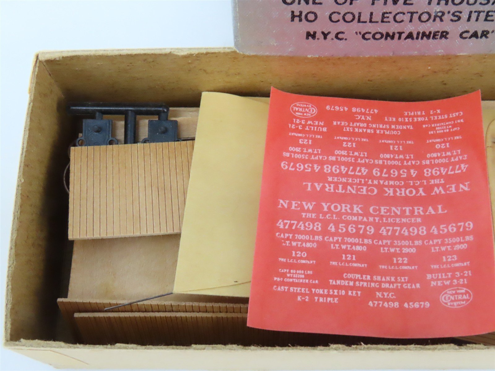 HO Scale Ambroid Kit No 12 NYC New York Central Container Car #477498