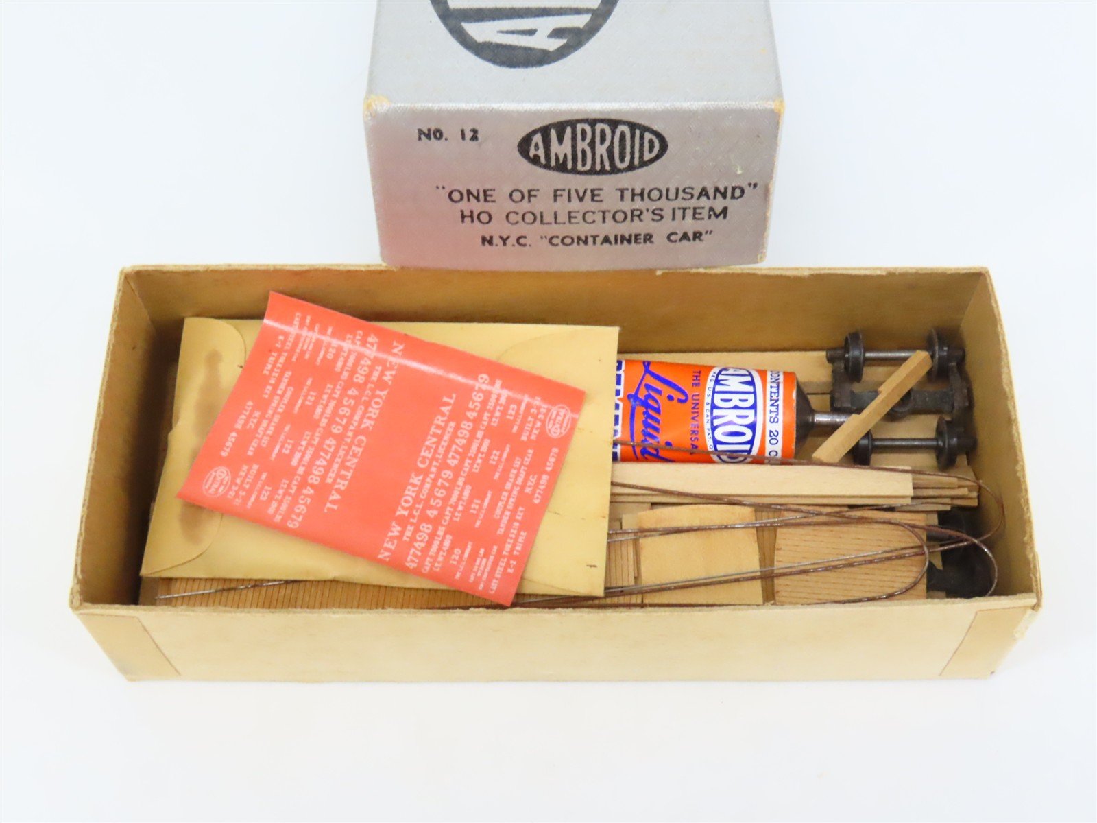 HO Scale Ambroid Kit No 12 NYC New York Central Container Car #477498