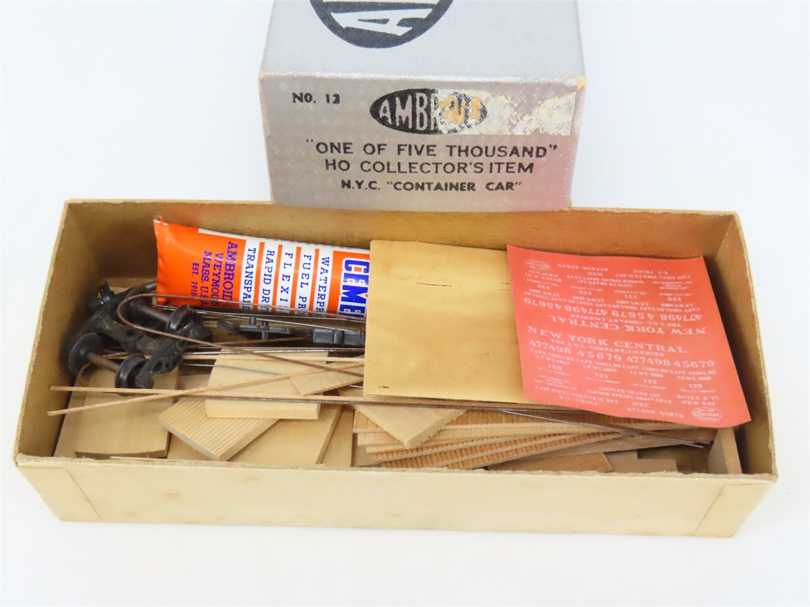 HO Scale Ambroid Kit No 12 NYC New York Central Container Car #477498