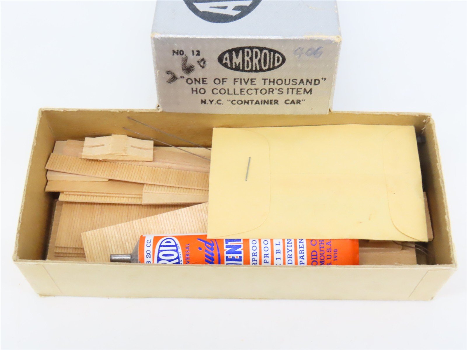 HO Scale Ambroid Kit No 12 NYC New York Central Container Car #477498
