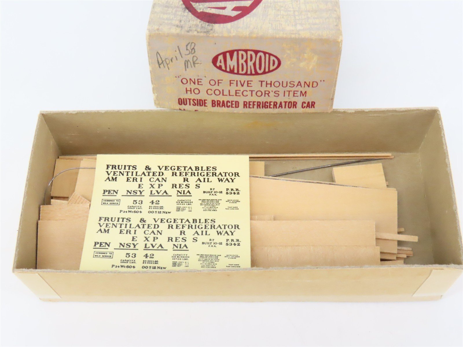 HO Scale Ambroid Kit No 5 PRR Pennsylvania Railroad Outside Braced Reefer #5342