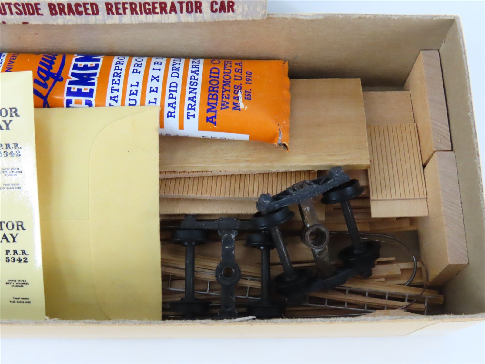 HO Scale Ambroid Kit No 5 PRR Pennsylvania Railroad Outside Braced Reefer #5342