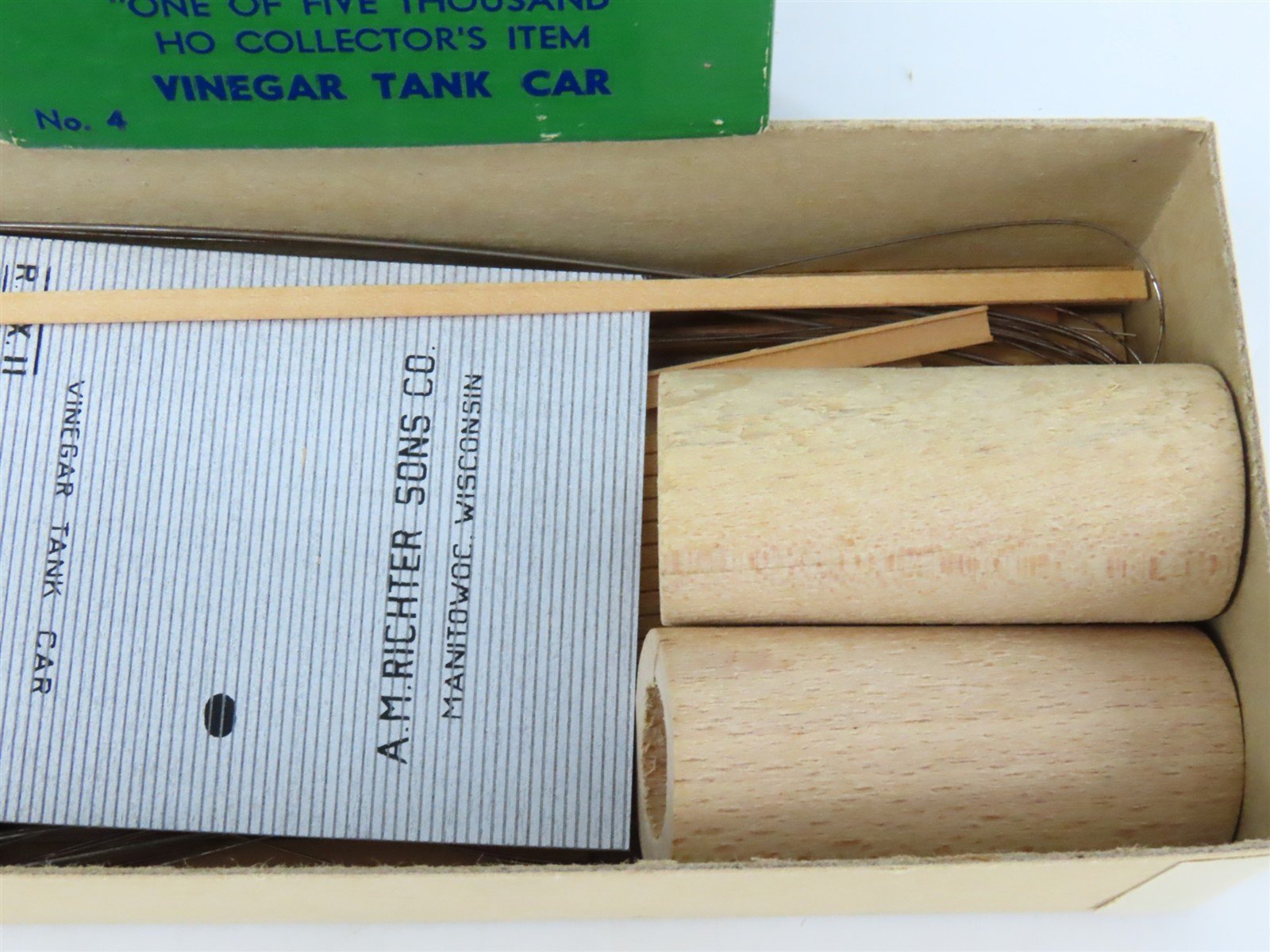 HO Scale Ambroid Kit No. 4 RSX A.M. Richter Sons Co. Vinegar Tank Car #11