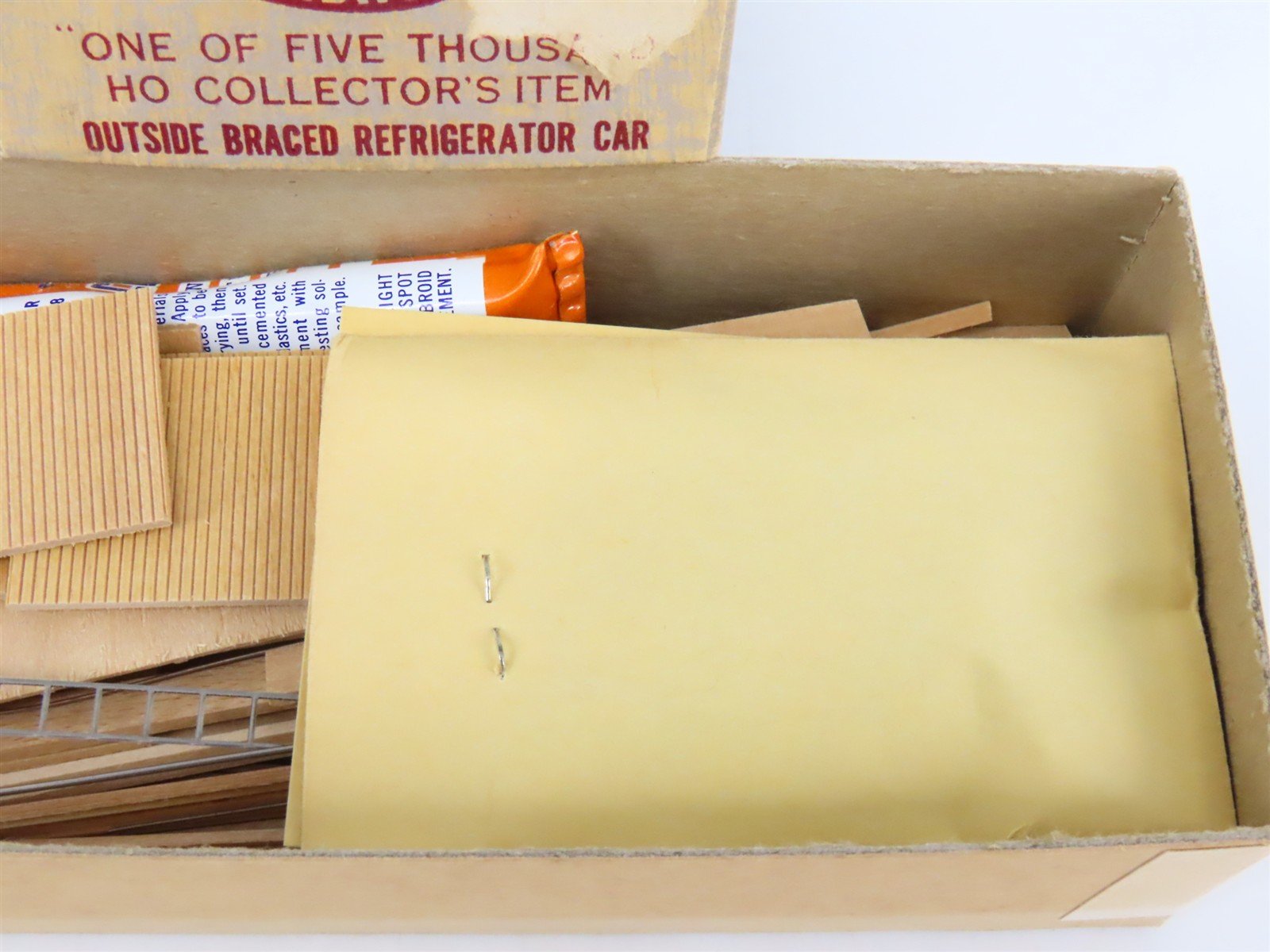 HO Scale Ambroid Kit PRR Pennsylvania Railroad Outside Braced Reefer #5342