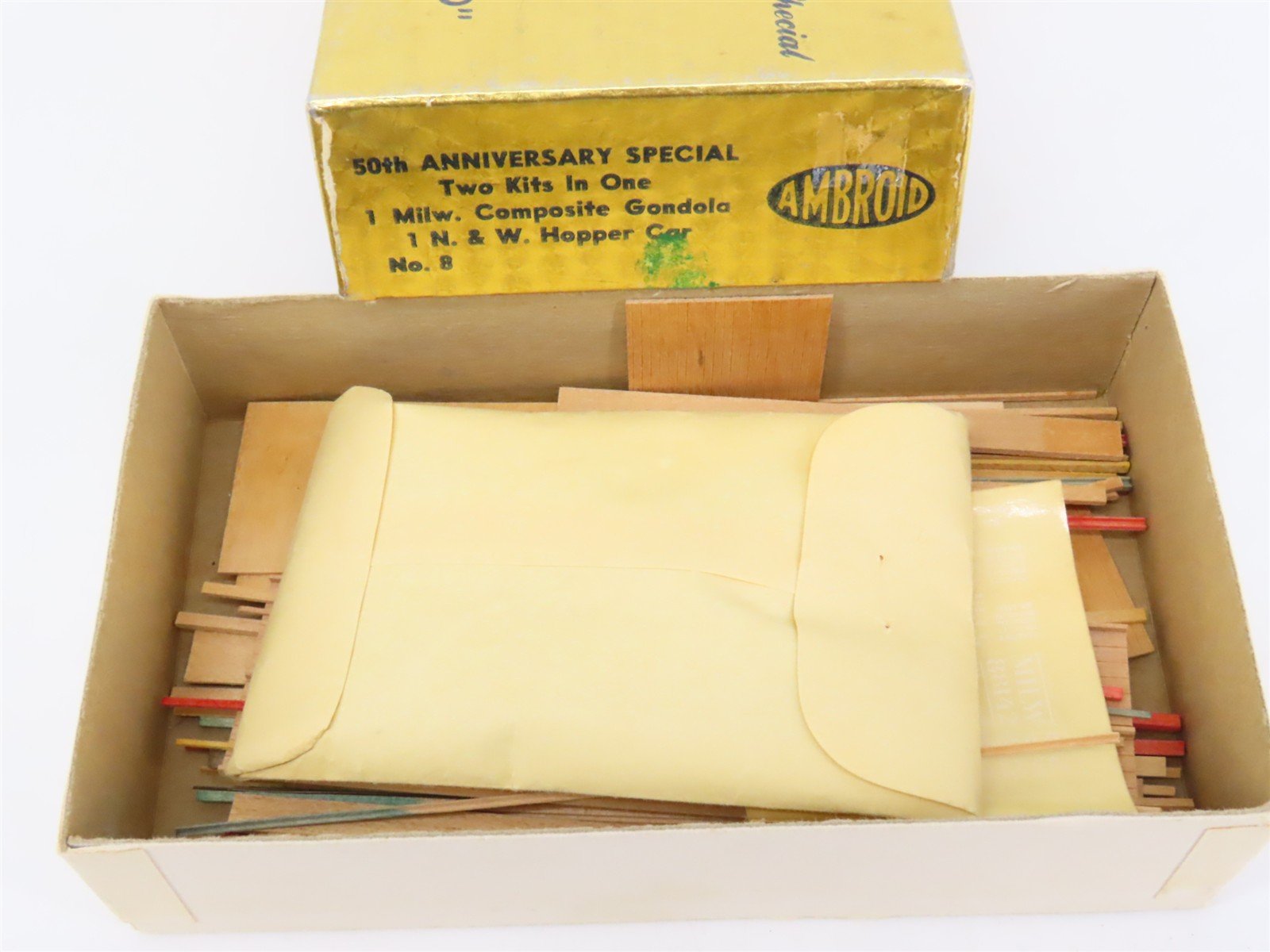 HO Scale Ambroid 2 in 1 Kit No 8 Wood MILW/N&W Gondola & Hopper